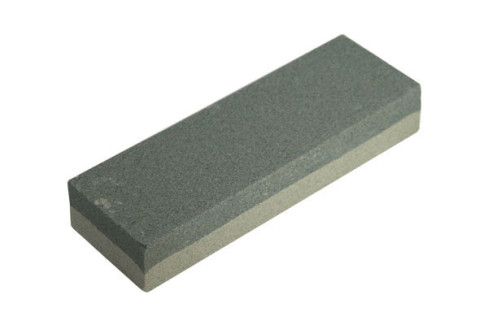 PIEDRA AFILAR DOS CARAS .