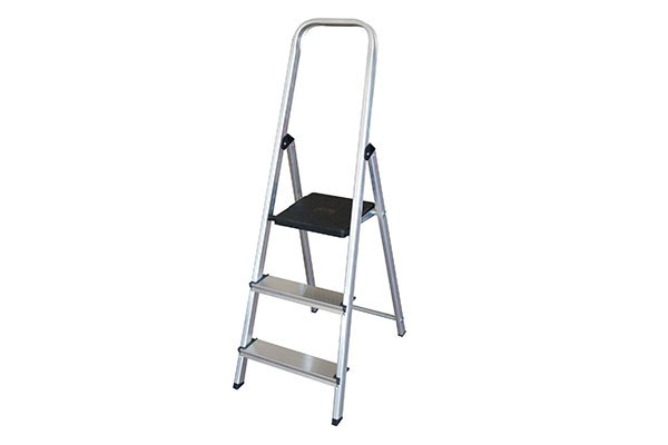 ESCALERA ALUMINIO ENEIDE 3 PELDAÑOS  472901